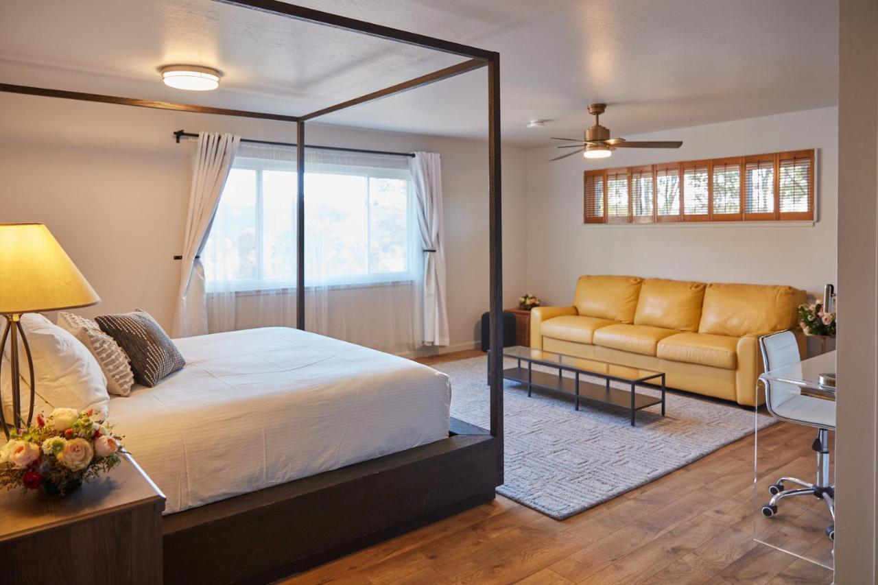Bed and Breakfast Bed And Barrel At Stonehouse Cellars Clearlake Oaks Экстерьер фото