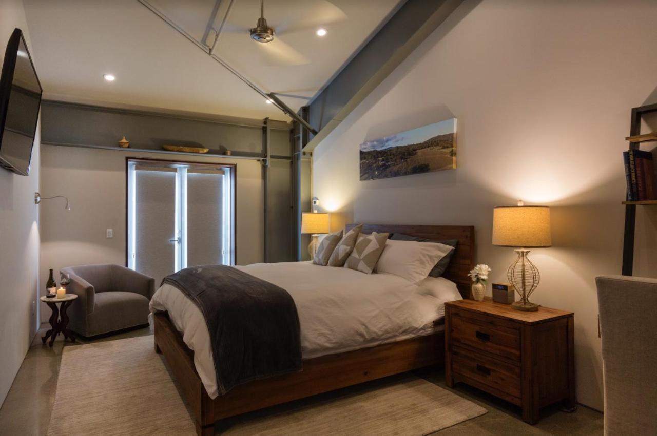 Bed and Breakfast Bed And Barrel At Stonehouse Cellars Clearlake Oaks Экстерьер фото